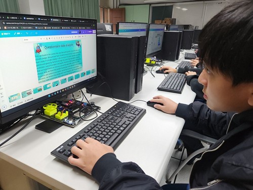 Complete the Presentation Creation.